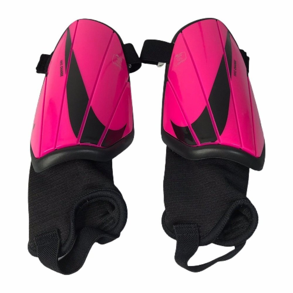 Nike Charge YOUTH Shin Guards Size Large Hot Pink and Black NEW